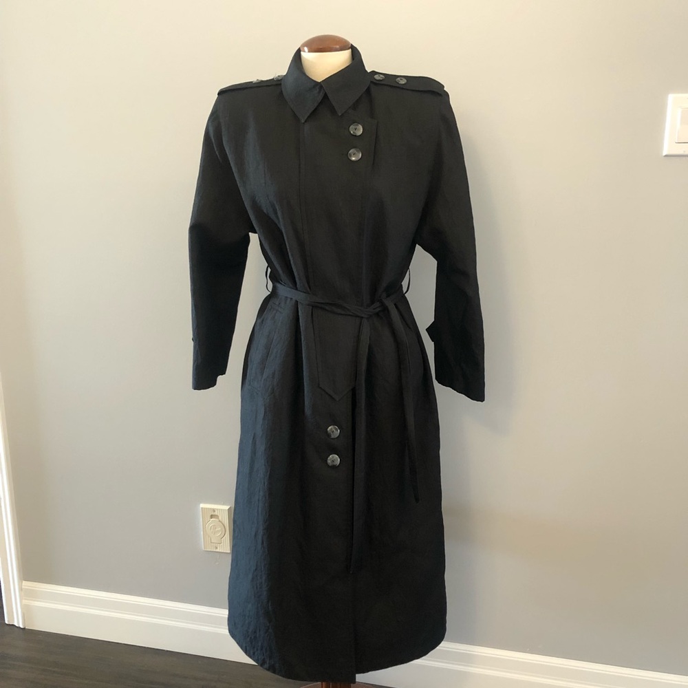 Apropos black trench coat